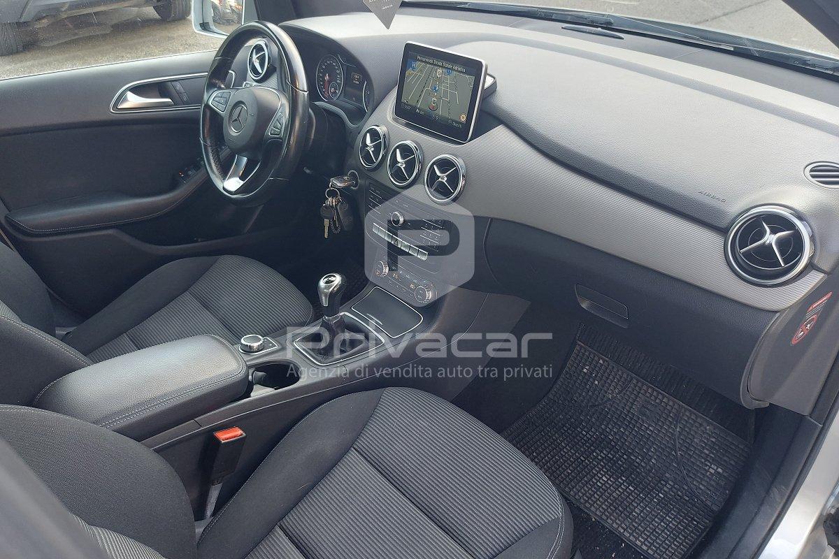 MERCEDES B 180 d Sport