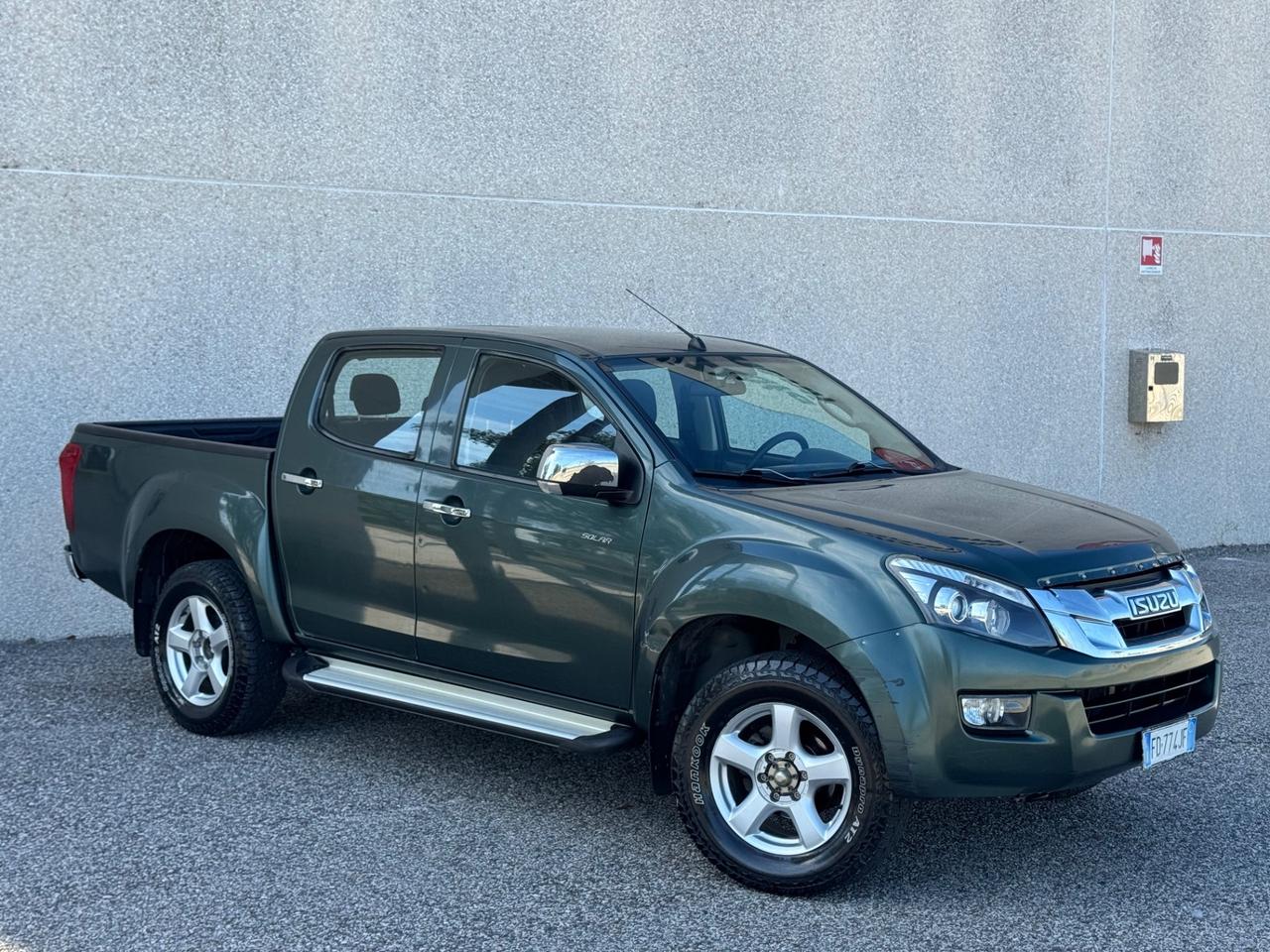 Isuzu D-Max 2.5Td 163cv Aut. Solar 4WD