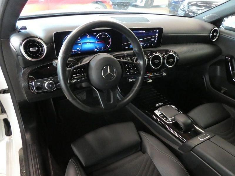 Mercedes-Benz Classe A A 180 d 116 Cv Automatic Sport - LED, Schermo XL, Camera