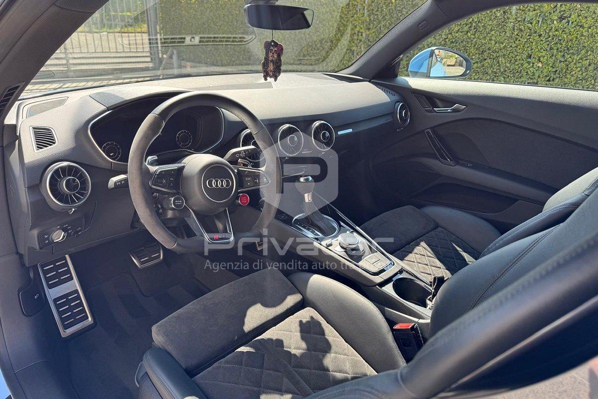 AUDI TT RS Coupé 2.5 TFSI quattro S tronic