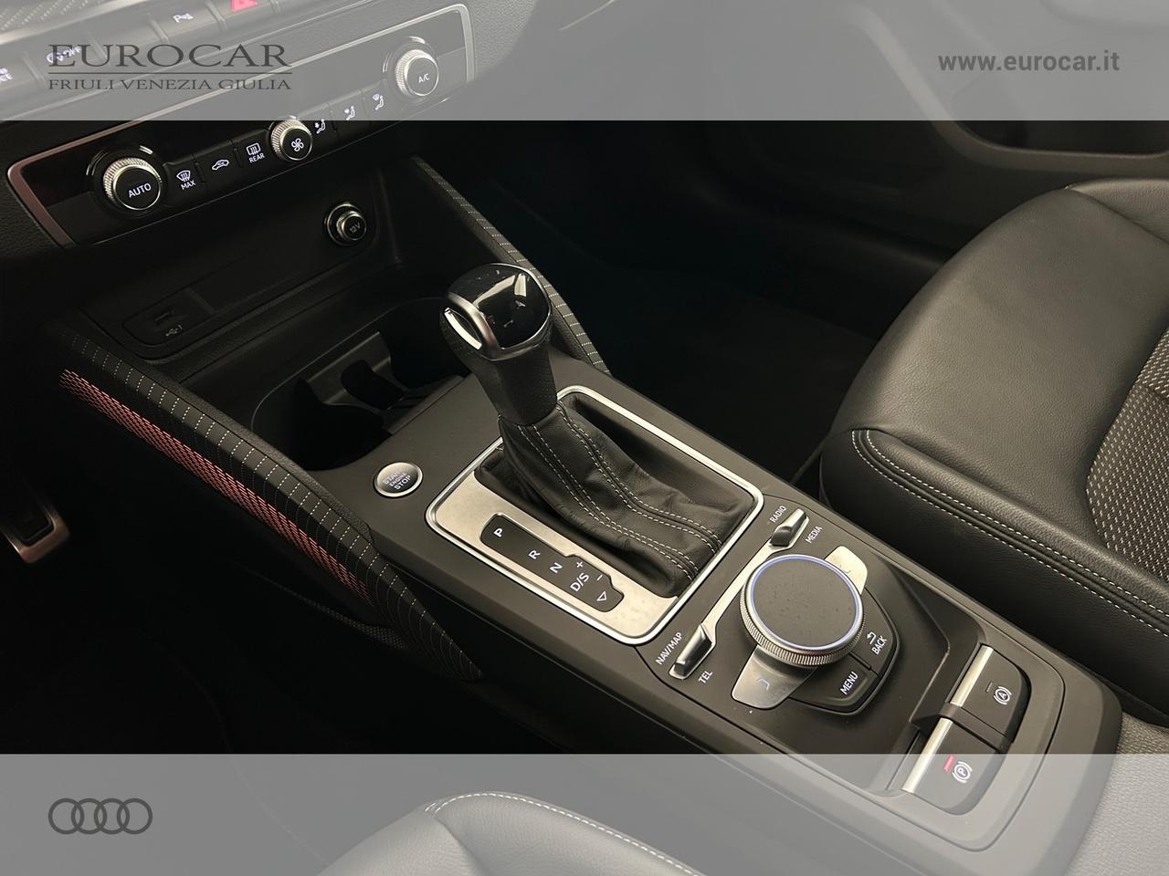 Audi Q2 35 1.5 tfsi identity black s-tronic