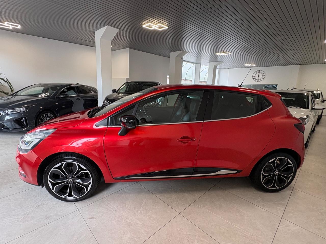 Renault Clio TCe 12V 90 CV GPL 5 porte Moschino Intens