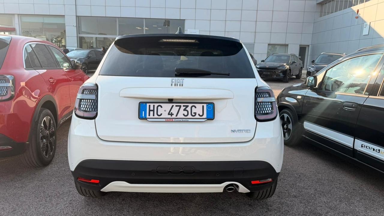 Fiat 600 Hybrid 110 CV DCT MHEV La Prima C/A