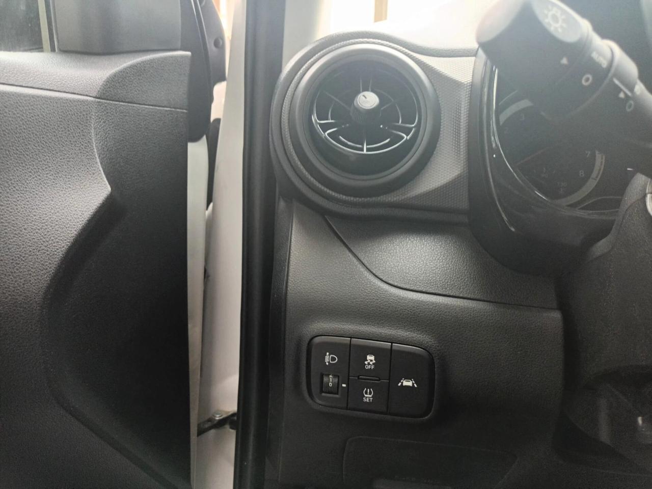 Hyundai i10 Tech 1.0 MPi 67 CV