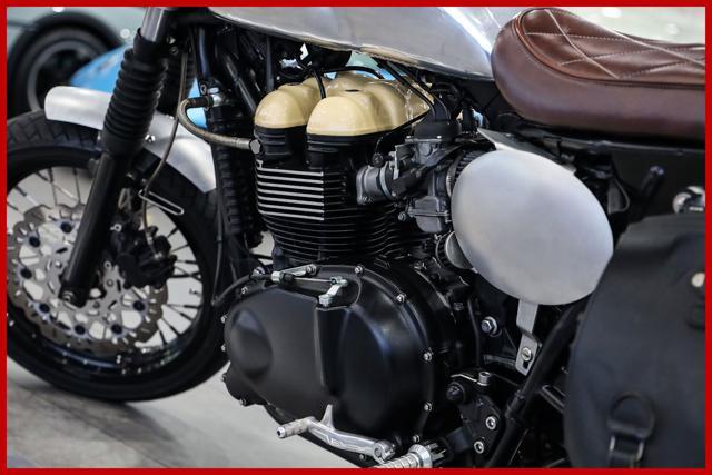 TRIUMPH Bonneville SE Cafè Racer by TpR Italian Factory