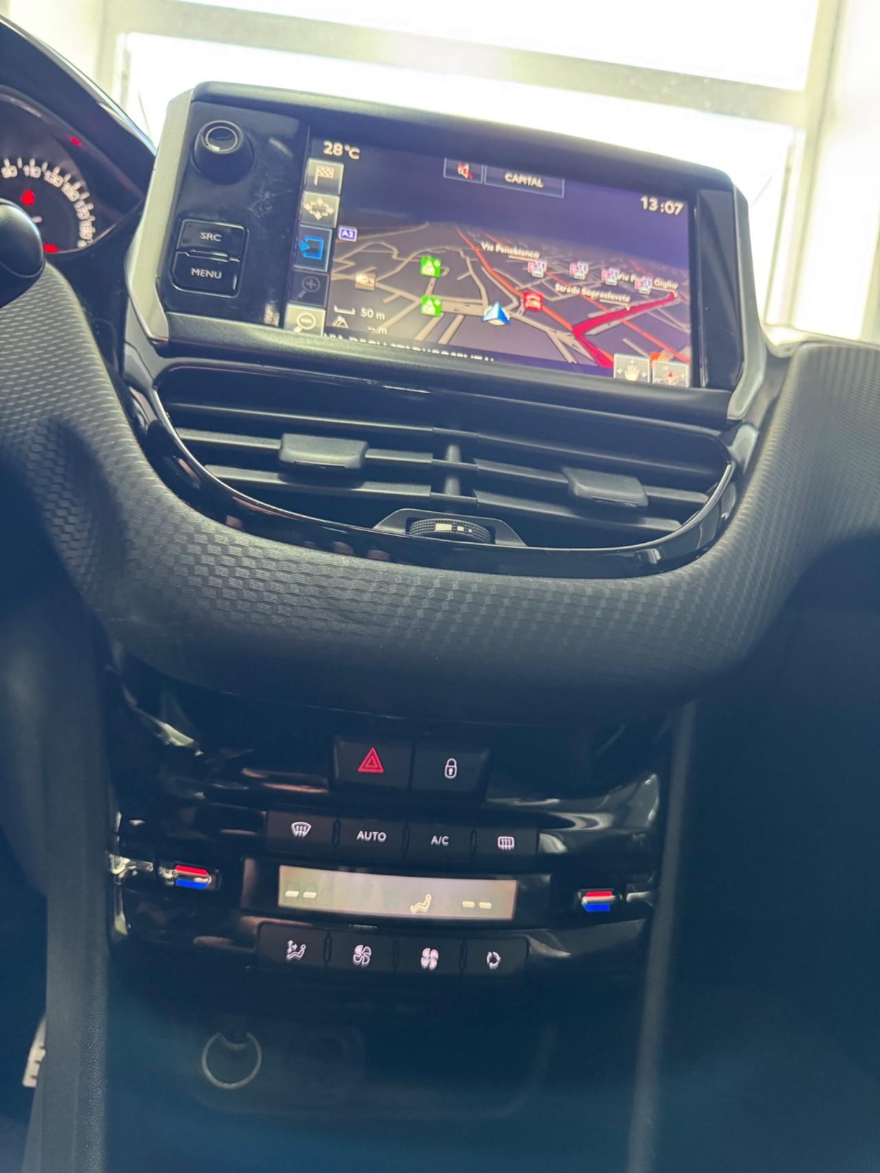 Peugeot 208 BlueHDi 100 5 porte Allure