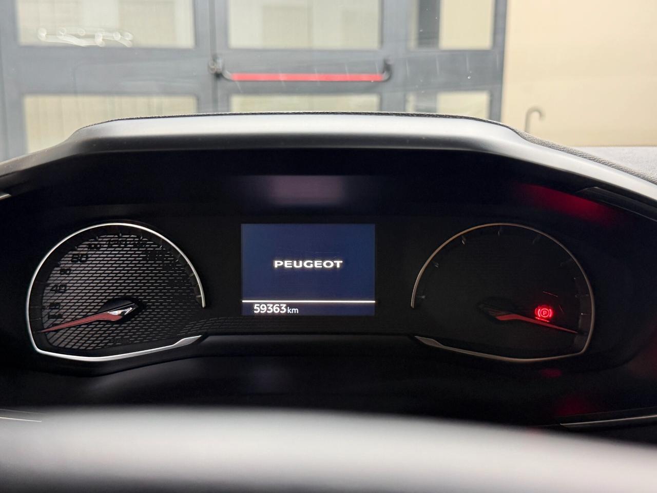 Peugeot 2008 PureTech 130 S&S EAT8 Allure