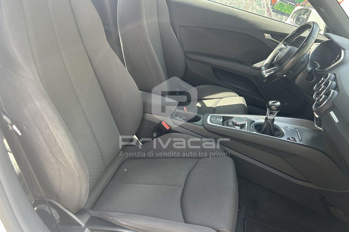 AUDI TT Coupé 2.0 TDI ultra Design