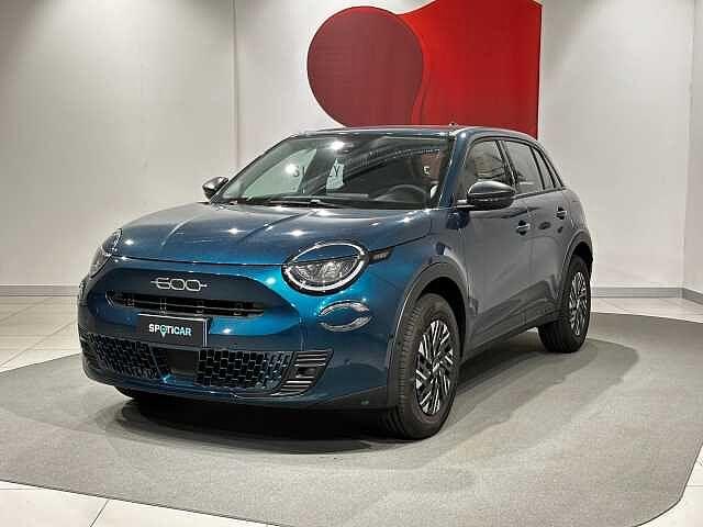 Fiat 600 Hybrid Hybrid DCT MHEV