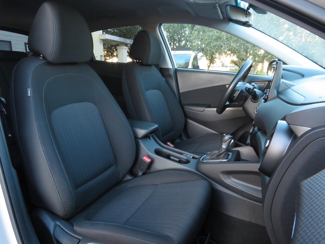 Hyundai Kona full hybrid/full led/full adas