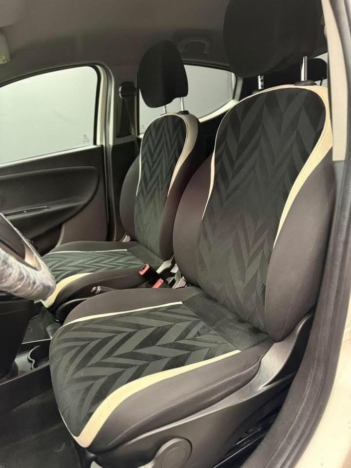 Lancia Ypsilon 1.3 MJT 95 CV NUOVA 11/2015