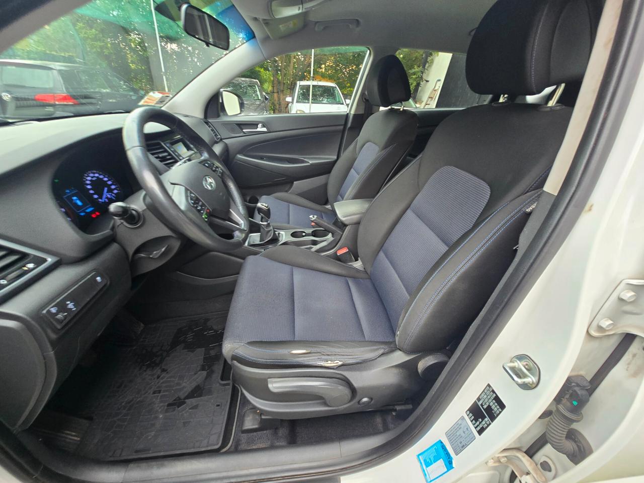 Hyundai Tucson 1.6BENZ 132CV euro6 -2016
