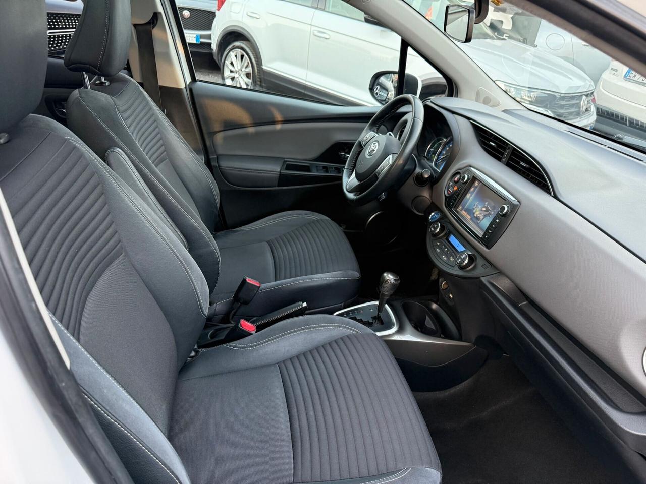 Toyota Yaris 1.5 Hybrid 5p - Batteria nuova garantita - Full opt