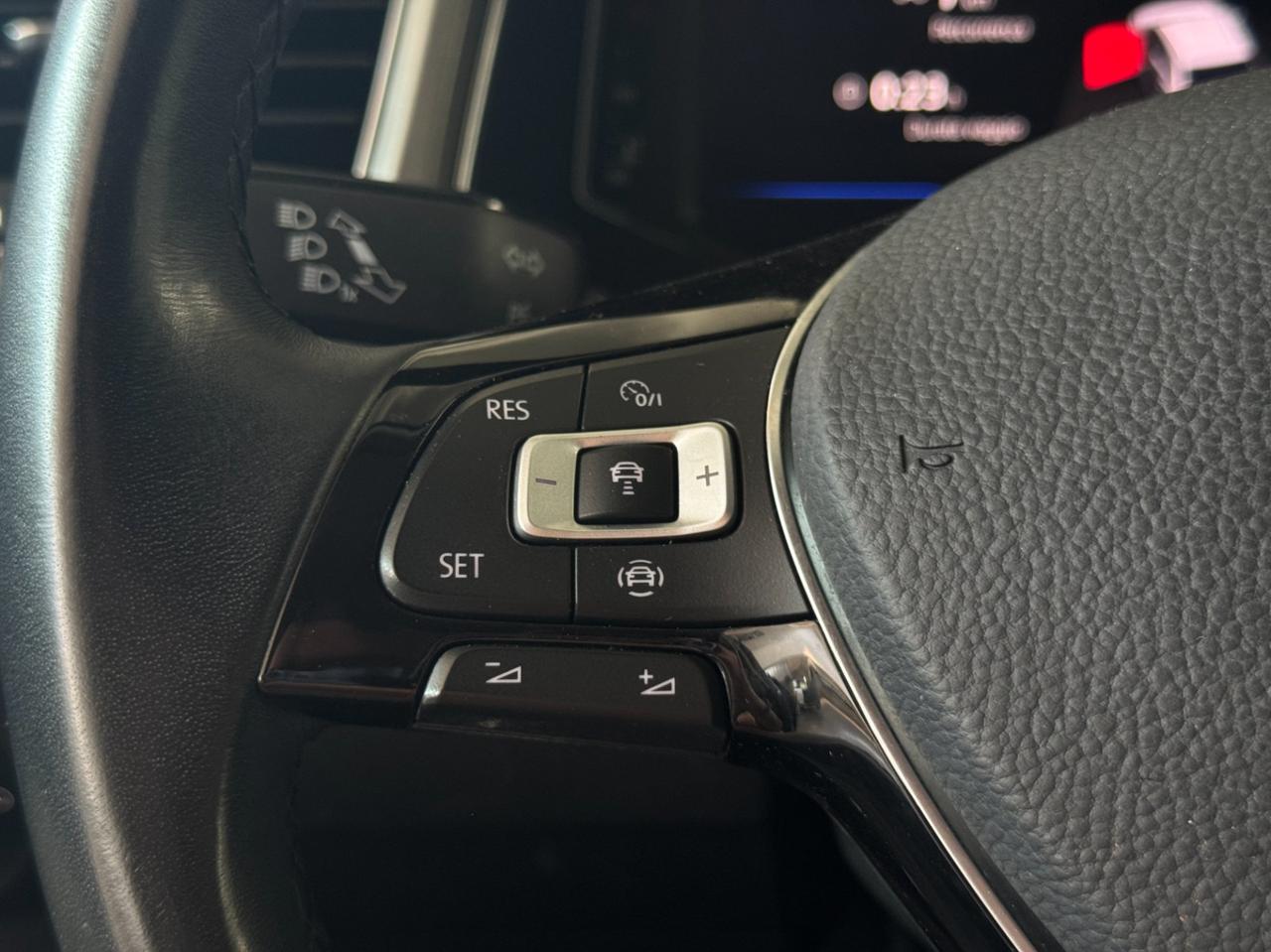 Volkswagen T-Roc 1.0 tsi Style 110cv