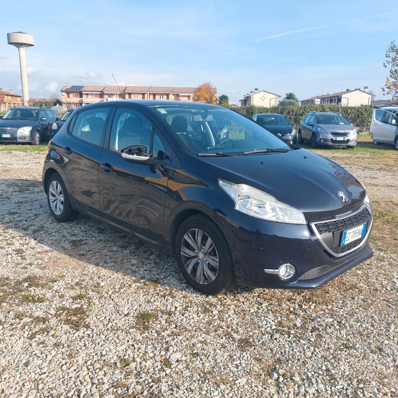 Peugeot 208 1.4 HDi 68 CV 5 porte Allure