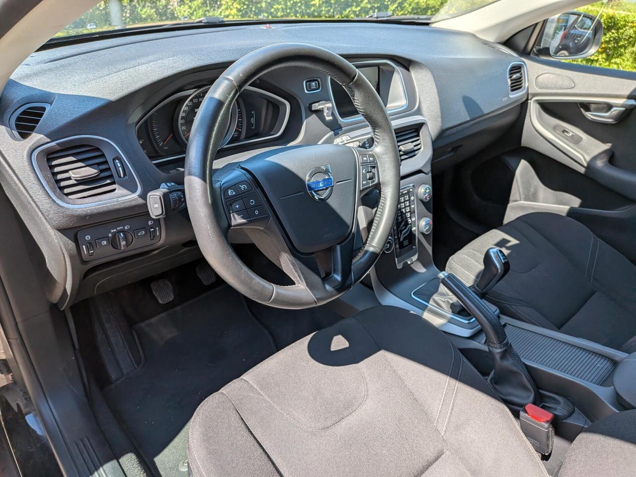 VOLVO V40 CROSS COUNTRY 2.0 120CV