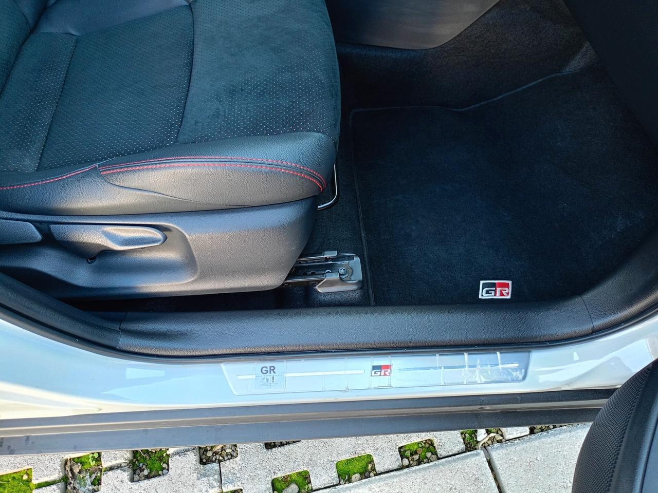 Toyota Yaris 1.5 130 Hybrid 5 porte GR Sport