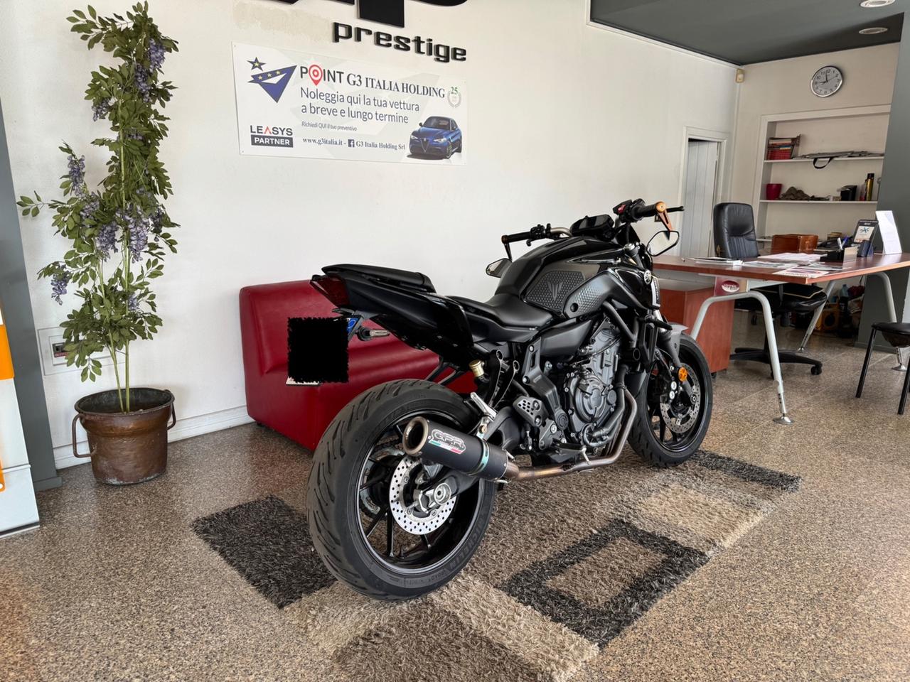 YAMAHA MT-07