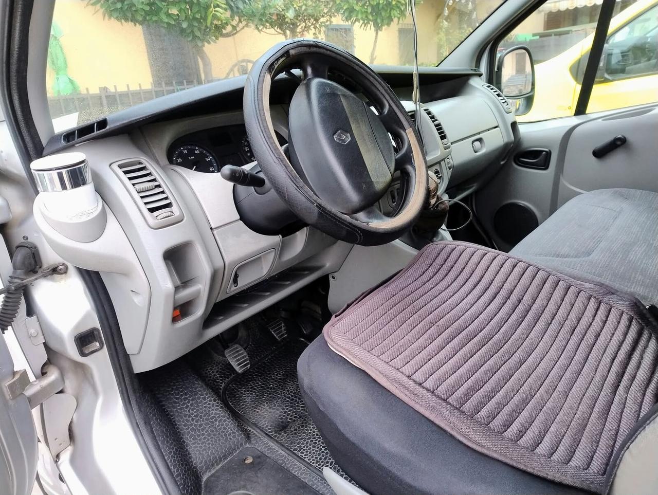 Renault Trafic 2.0 dCi