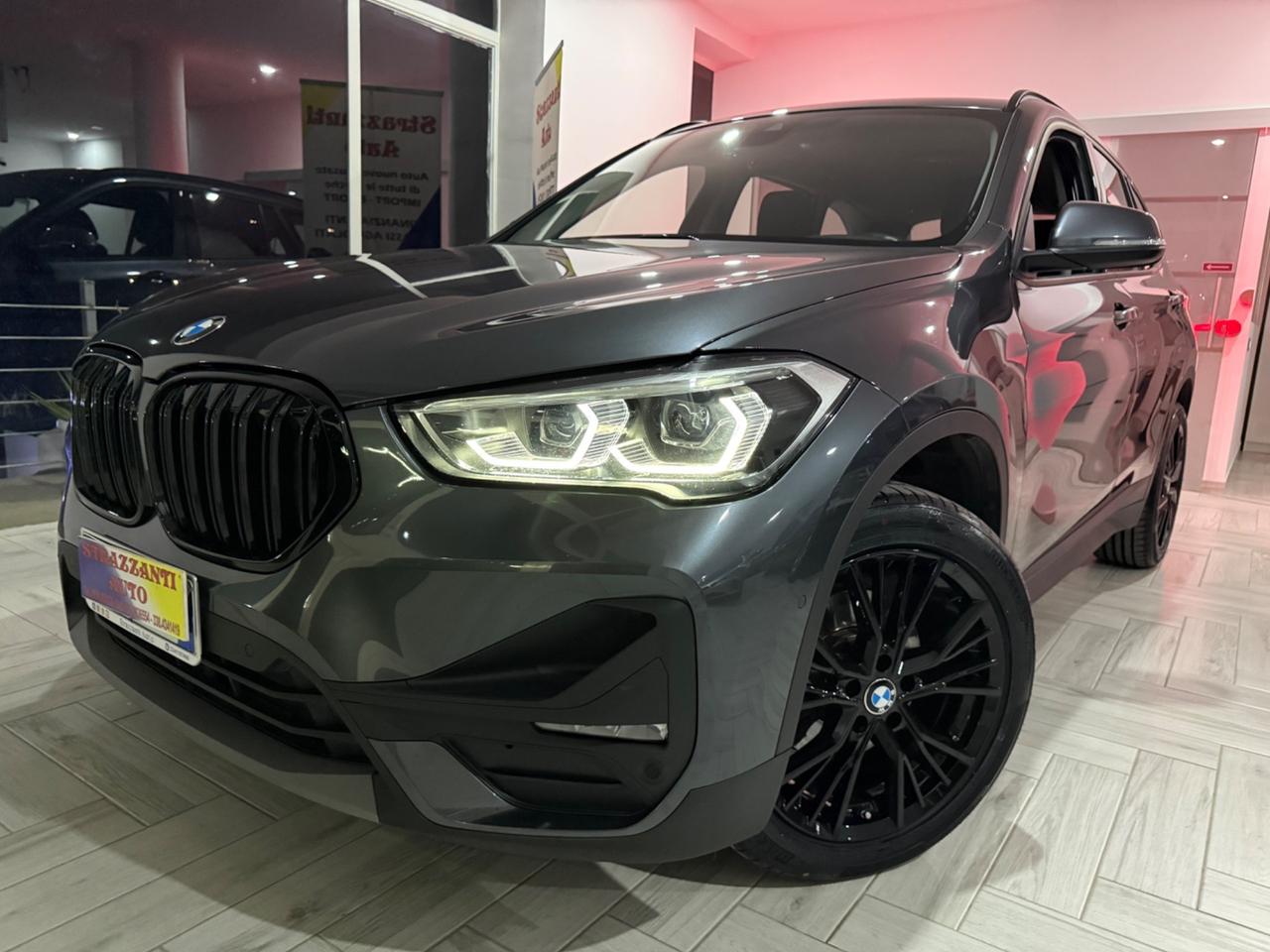Bmw X1 2.0D150cv SHADOW LINE TOTAL BLACK LED2022