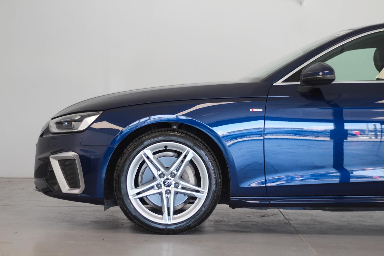 Audi A4 2.0 TDI MHEV 40 S LINE