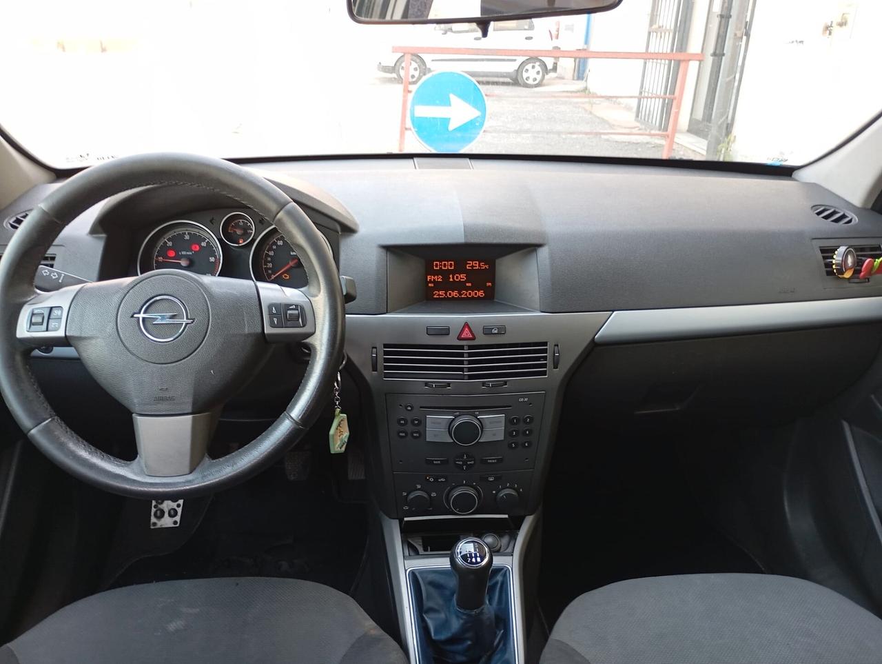 Opel Astra 1.7 CDTI 101CV 5 porte Cosmo