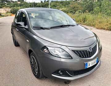 Lancia Ypsilon 1.0 FireFly 5 porte S&S Hybrid Ecochic Gold