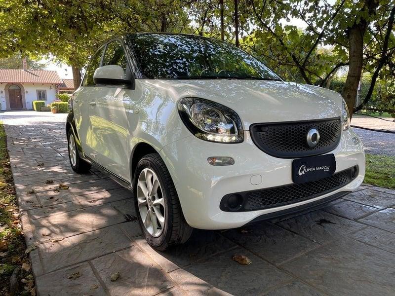 smart forfour 1.0 71 cv Youngster BICOLOR 51-23