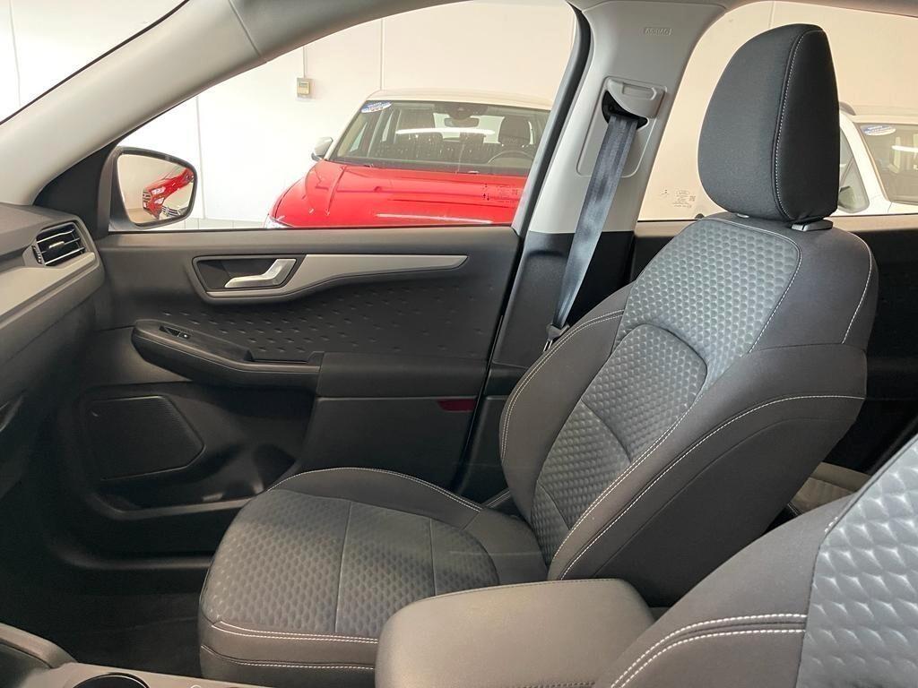 Ford Kuga CONNECT 2.5 Full Hybrid CVT 2WD 29000 KM