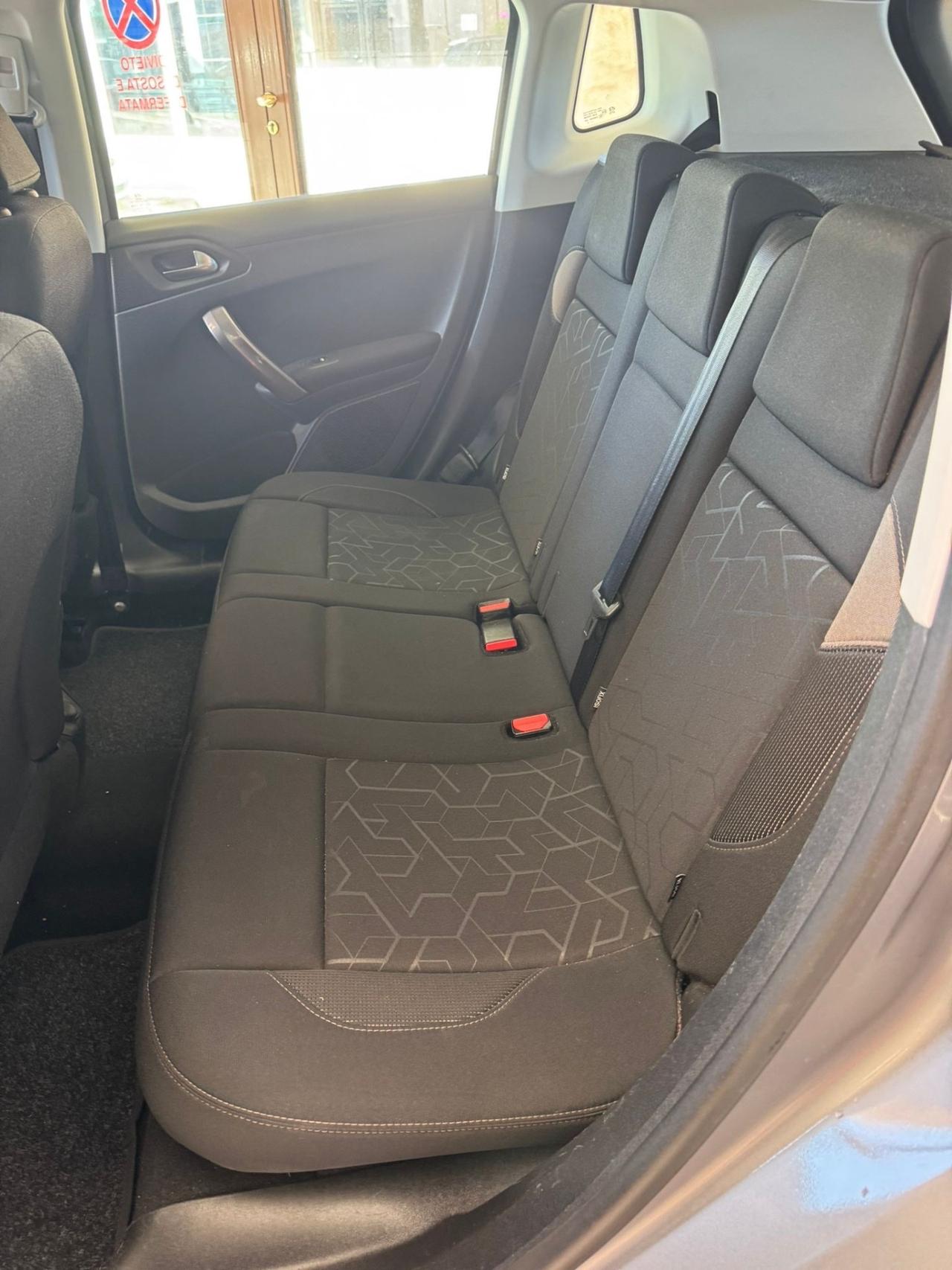 Peugeot 2008 1.4 HDi 68CV Active