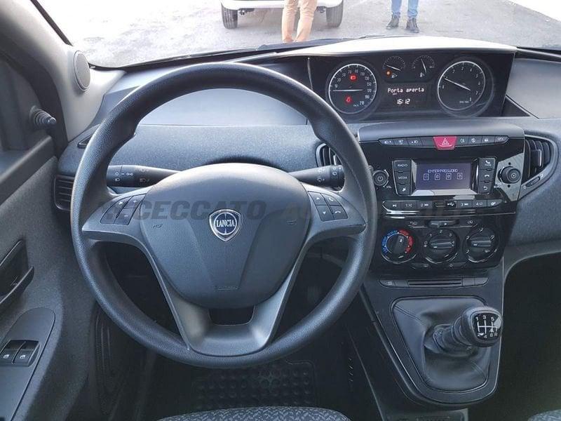 Lancia Ypsilon Ypsilon 1.0 firefly hybrid Silver s&s 70cv