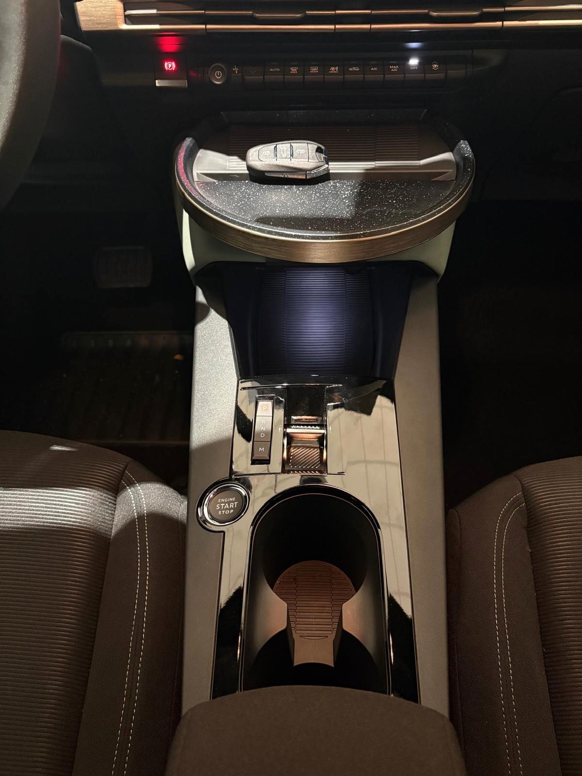 Lancia Ypsilon Hybrid e-DCT