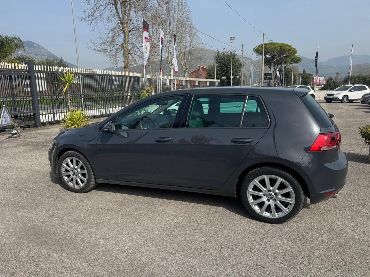 Volkswagen Golf 2.0 TDI DSG 5p. Highline BlueMotion Technology