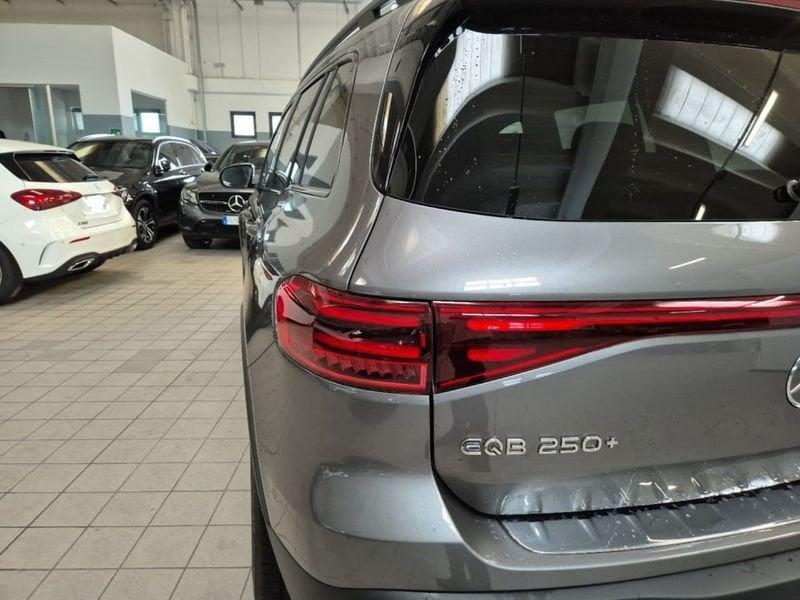 Mercedes-Benz EQB 250+ AMG Line Advanced