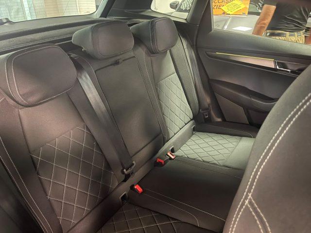 SKODA Karoq 2.0 TDI SCR DSG SportLine