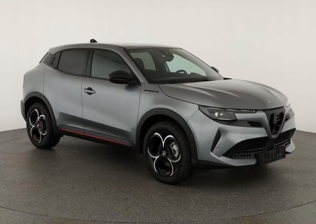 Alfa Romeo Junior 1.2 145CV Hybrid eDCT6 Speciale