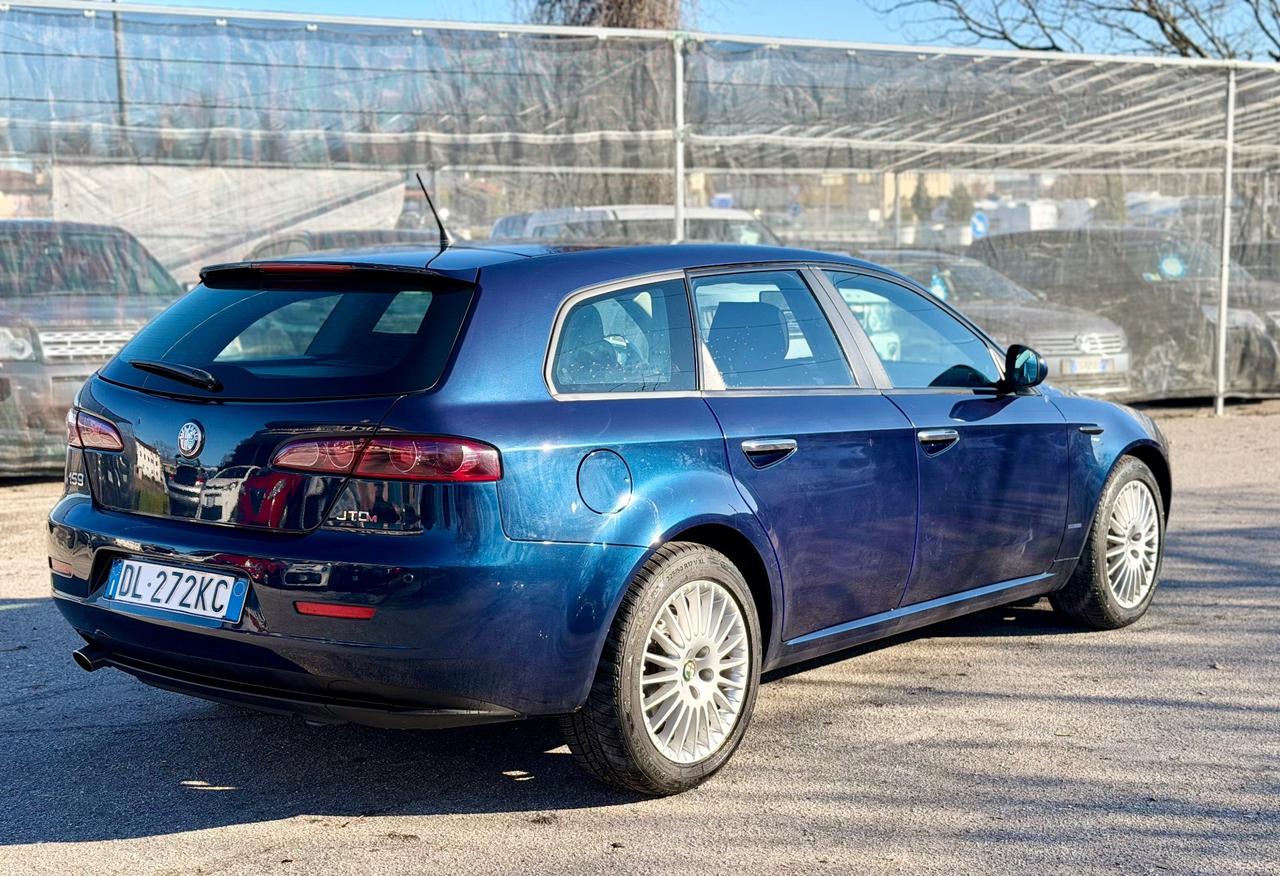 Alfa Romeo 159 1.9 JTDm Sportwagon km 147,000 garanzia 12 mesi