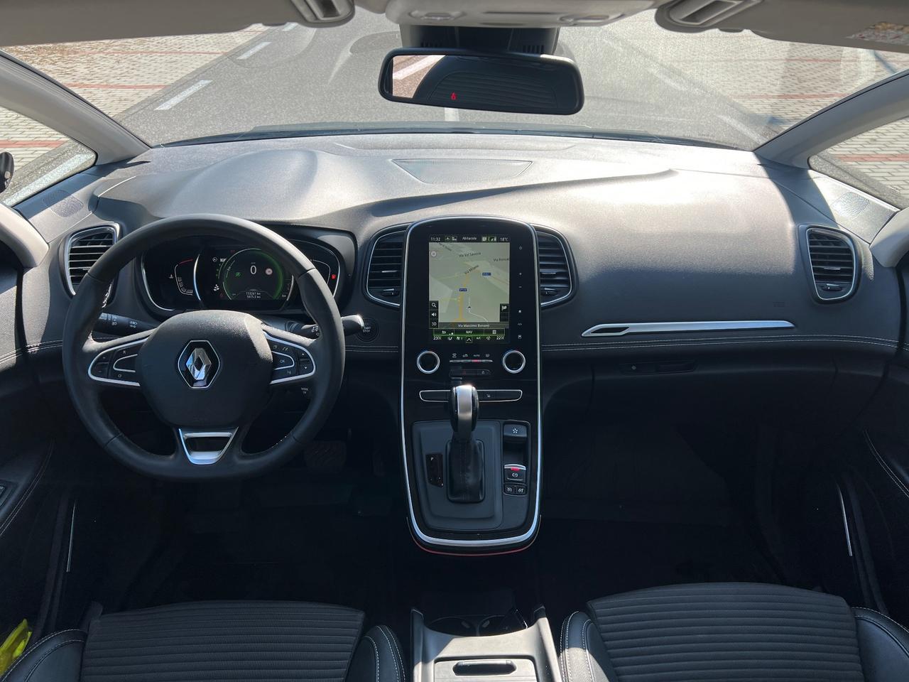 Renault Grand Scenic dCi 8V 110 CV EDC Energy Bose
