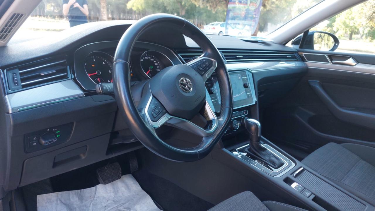 Volkswagen Passat 1.6 diesel 120cv DSG