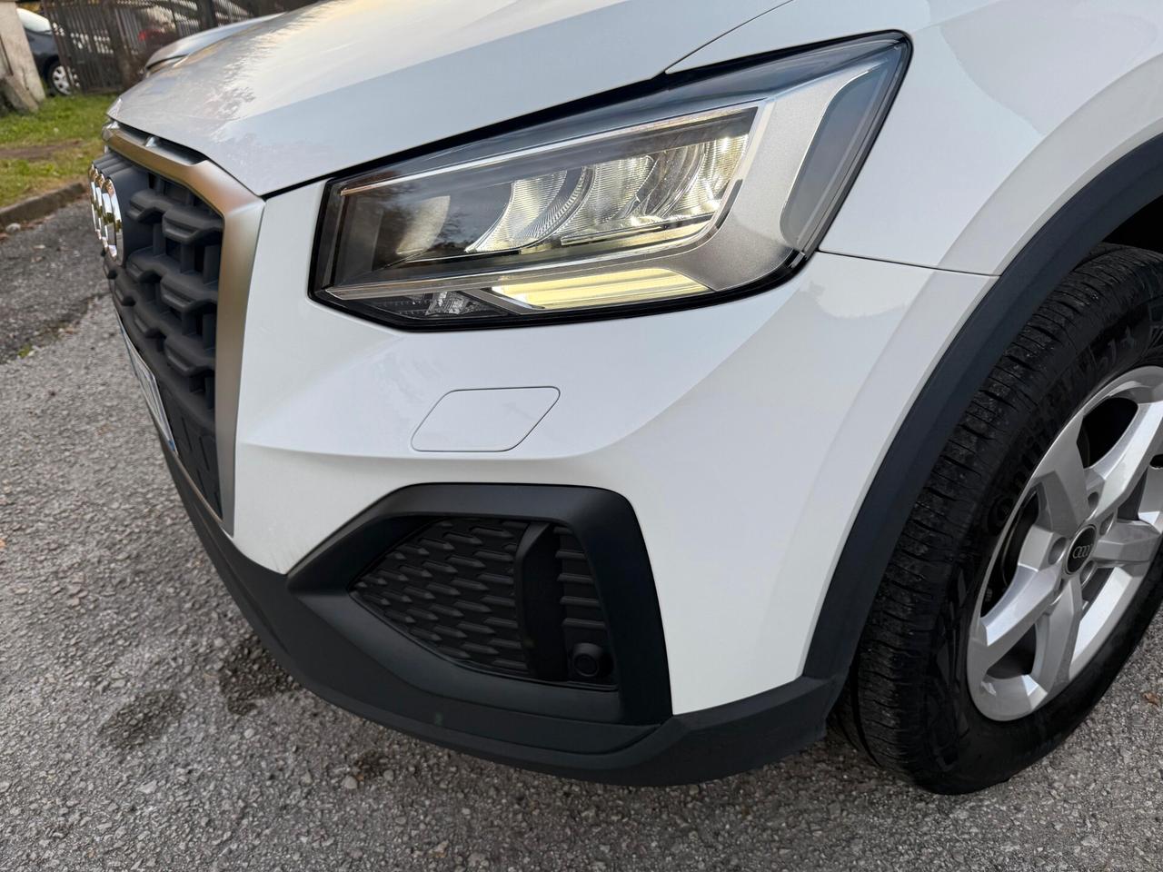 Audi Q2 30 TFSI Business -