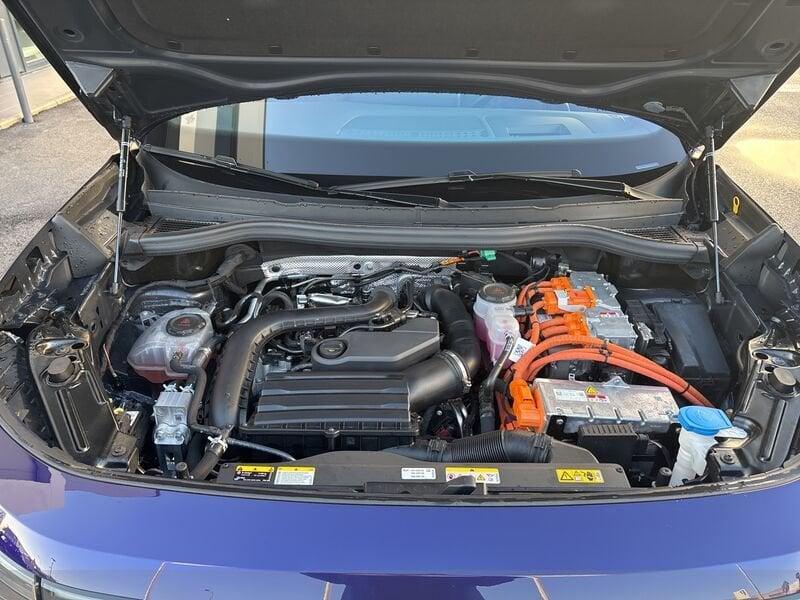 Volkswagen Tayron 1.5 TSI eHybrid R-LINE PLUS 204 CV DSG