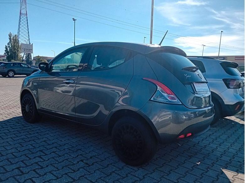LANCIA YPSILON 1.0 HYBRID 70 CV S&S GOLD