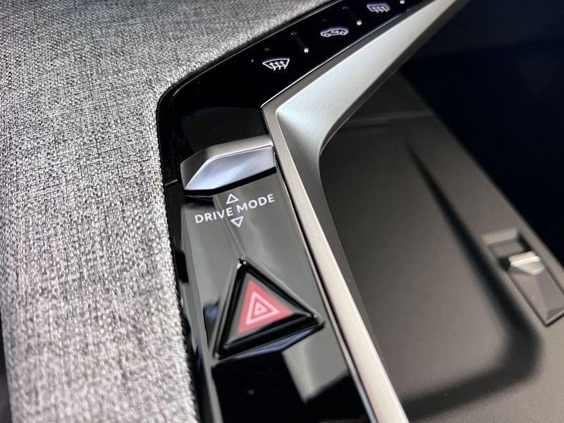 Peugeot 3008 Hybrid 145 GT e-DCS 6