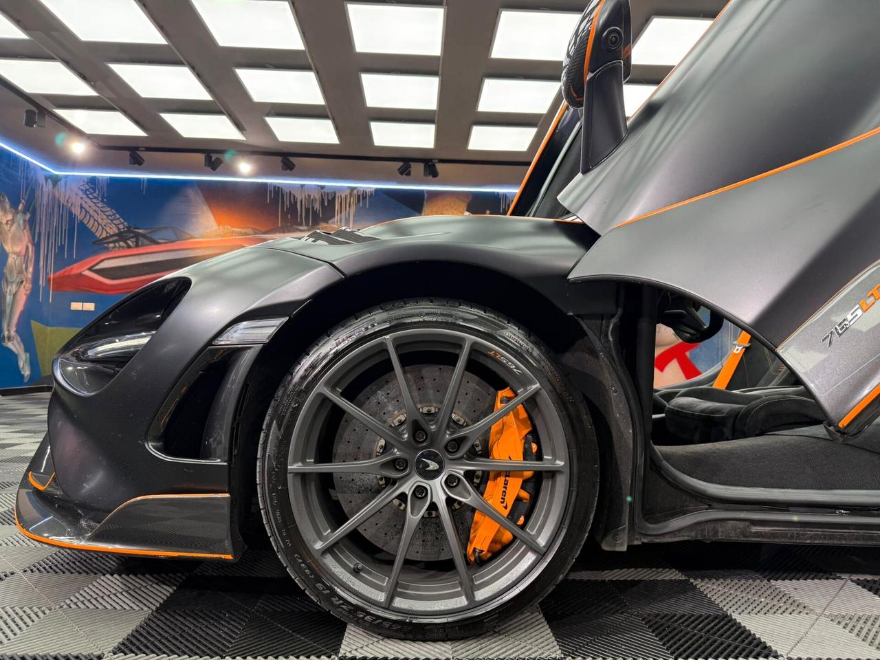 Mclaren 765LT PELLICOLATA NERO OPACO (765)