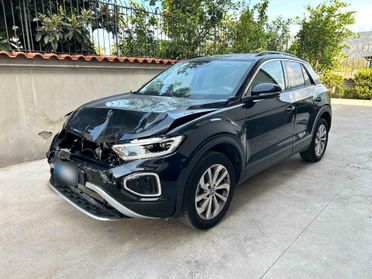 VW T-Roc 1.0 TSI 115CV - 2025 Incidentata