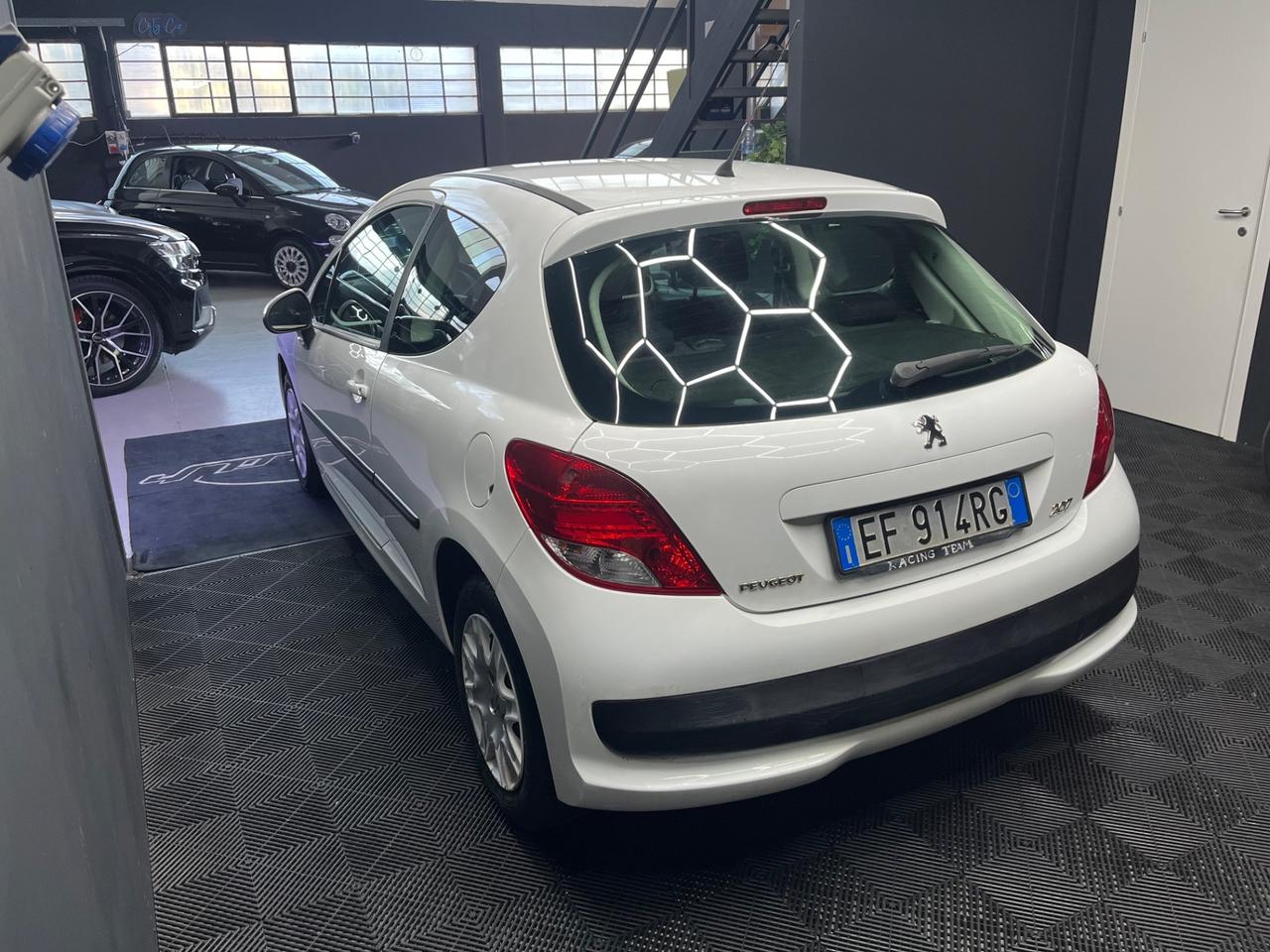Vendo Peugeot 207 1.4 HDi 70 CV (2011) – Ottimo Stato