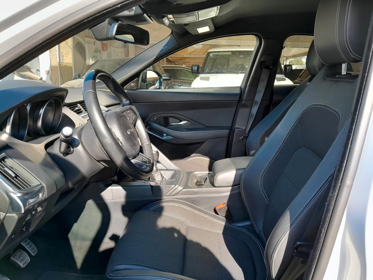 Jaguar E-Pace 2.0D 180 CV AWD R-Dynamic