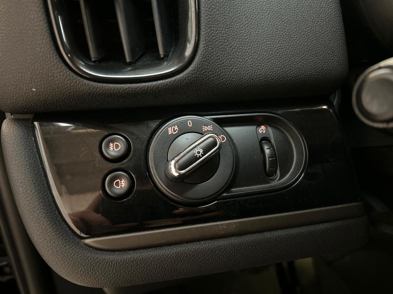 Mini Cooper D Countryman Hype Business 2.0 all4 c.auto-LEGGI SOTTO