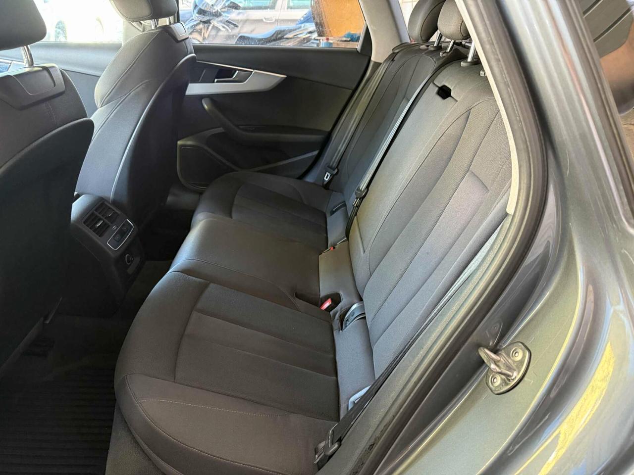 Audi A4 Avant 2.0 TDI 122 CV - 2018