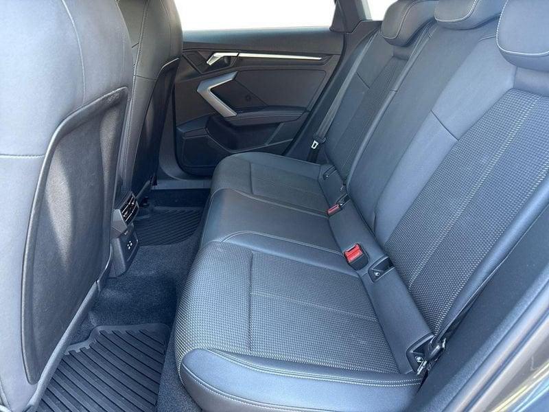 Audi A3 allstreet 2.0 tdi Identity Contrast 150cv s-tronic